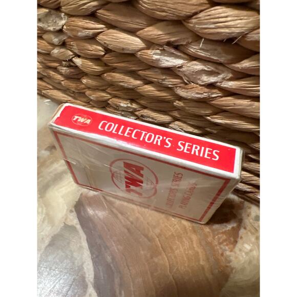 TWA Collectors Play Cards: Douglas DC-4-1946 - Picture 3 of 6